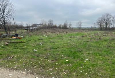 Vand teren  intravilan   în plină zonă de dezvoltare - 4