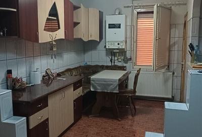 Apartament cu 3 camere decomandat în Central - 5