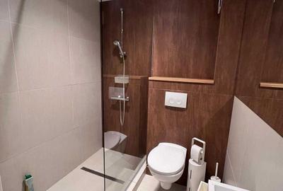 Apartament cu 3 camere semidecomandat în Central - 1