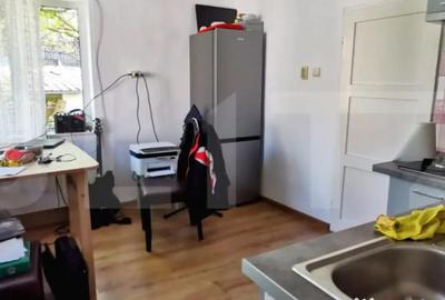 Casă cu 5 camere cu Teren 2100 Mp în Luna - 4