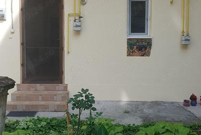 Proprietar vand apartament 3 camere , Pia?a Maria, parter, 127000 , tel. Proprietar vand apartament 3 camere , Pia?a Maria, parter, 127000 , tel. - 9