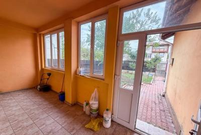 Casă cu 3 camere cu Canalizare în Central - 8