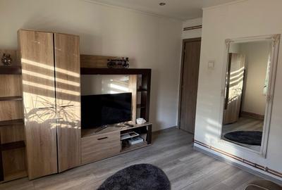 Apartament cu 3 camere decomandat în Central - 2