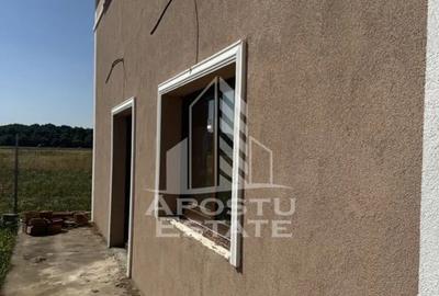 Casă cu 5 camere cu Canalizare în Ghiroda - 16