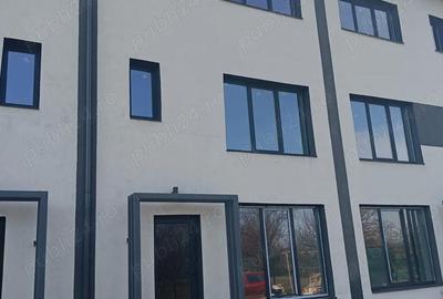 Casă cu 5 camere cu Teren 170 Mp în Ostratu - 2