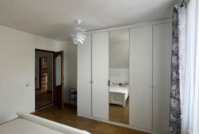 Apartament cu 4 camere decomandat în Central - 1