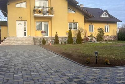 Casă cu Teren 700 Mp în Central - 3