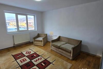 Apartament cu 3 camere semidecomandat în Molid - 12