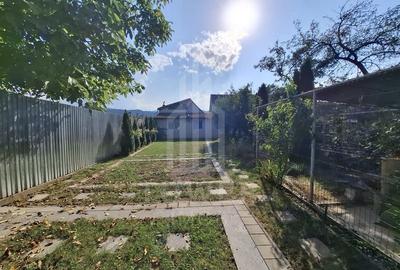 De vânzare casă în Orlat, cu teren generos de 2200 mp și panoramă deosebită! - 1