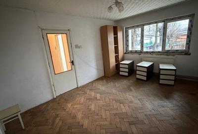 Apartament cu 2 camere semidecomandat în Central - 1