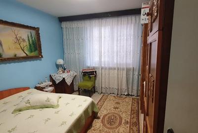 Apartament de vânzare - 2