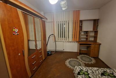 Se vinde apartament decomandat doua camere pret 85000 euro negociabil - 7