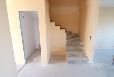 Duplex cu 4 camere cu Canalizare în Domnești - 2