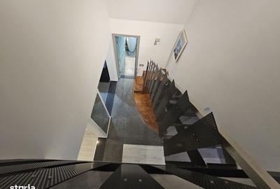 Casă cu 3 camere cu Canalizare în Lumina - 11