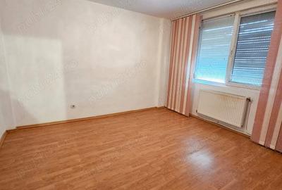 Apartament cu 2 camere decomandat în Roman - 5