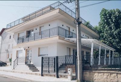 Casă cu 6 camere în Central - 7