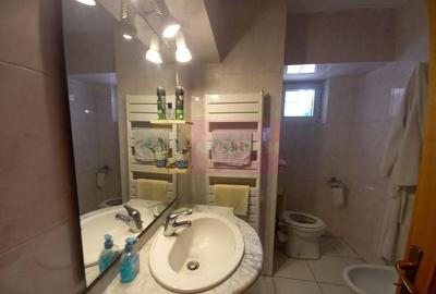 Piata Unirii vanzare apartament 4 camere, metrou si parc - 2
