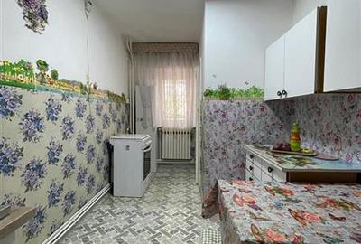 Apartament cu 3 camere circular în E3 - 5