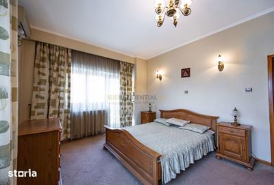 Casă cu Teren 2652 Mp în Central