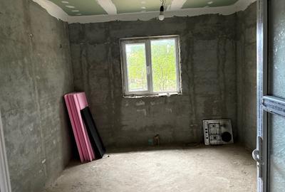 Vând casă cu mansarda - 3