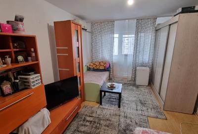2 camere BRD Sebastian, proprietar - 2