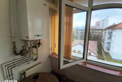 Apartament cu 3 camere decomandat în Moara - 1