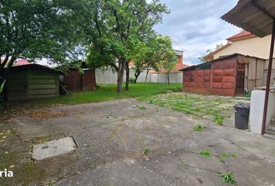 Apartament cu 3 camere decomandat în Titulescu - 10