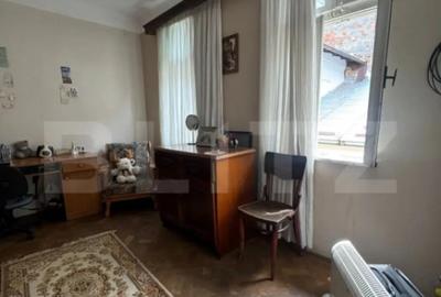 Casă cu 3 camere cu Canalizare în Parcul Carol - 15