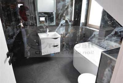 Casă cu 4 camere cu Teren 172 Mp în Rediu - 17