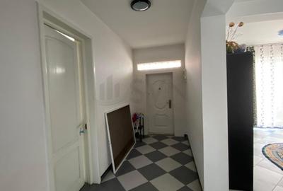 Casă individuală cu 5 camere cu Canalizare în Crângași - 9