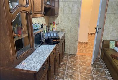 Apartament 2 camere , zona centrala - Scoala nr 10,etaj 2/8 - 15