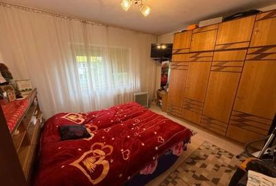 Apartament cu 3 camere decomandat, mobilat în 13 Septembrie - 2