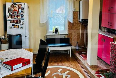 Apartament cu 3 camere, mobilat în Central