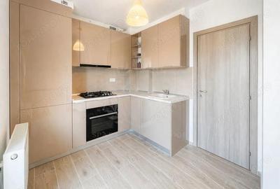 Garsonieră decomandată în Albert - 2