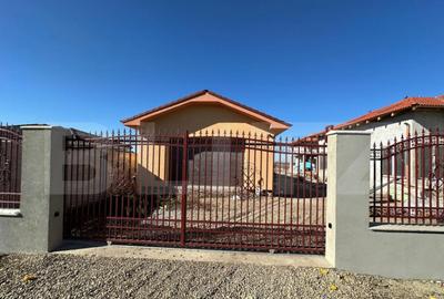 Casă cu 9 camere cu Teren 1000 Mp în Sântandrei - 6