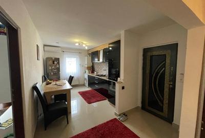 Apartament de vanzare cu 3 camere, 69 mp,  zona Salajanca