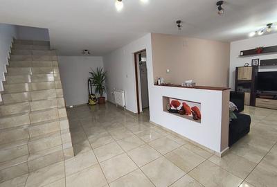 Casă cu 3 camere în Dumitrana - 2