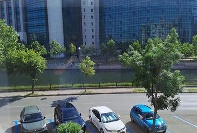 Apartament cu 4 camere în Unirii