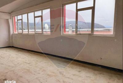 Spațiu comercial, de 1,370 mp, în Central - 1