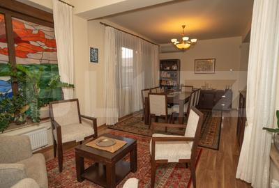 Vila exclusivista, de vanzare, cu 8 camere, 400 mp, zona Peris - 9