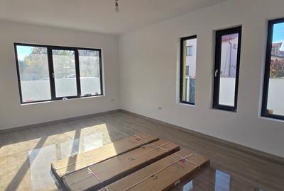 Casă Individuală Cuplată, 4 camere , Stradă asfaltată , Toate utilitățile - 7