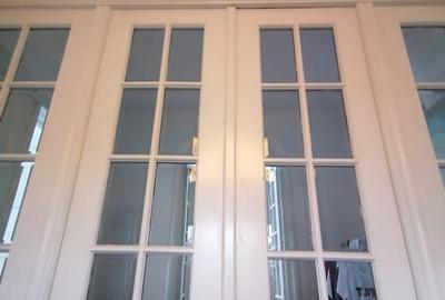 Piata Unirii - Calea Calarasilor - Mantuleasa parter de vila elegant si curte - 3