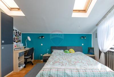 Casă cu 7 camere cu Teren 1617 Mp în Central - 29