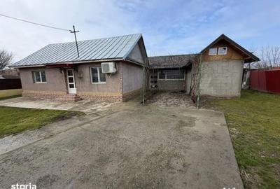 Casă cu 5 camere în Ciorani - 1