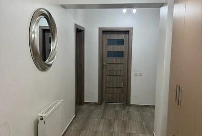 De vanzare apartament 3 camere - 4