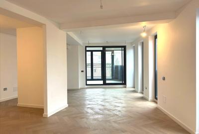 Apartament cu 4 camere decomandat în Dorobanți
