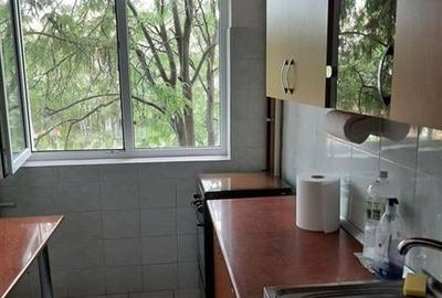 Apartament 3 camere Semidecomandat Bld. Obregia - Straduintei - 5