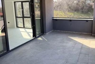 Apartament cu 4 camere în Craiovei - 2