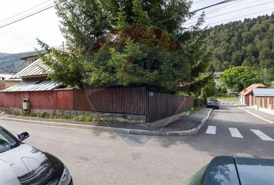 Casă cu 3 camere cu Teren 214 Mp în Central - 31