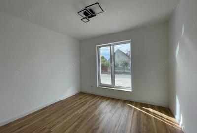 Casă cu 4 camere cu Teren 285 Mp în Giarmata - 5